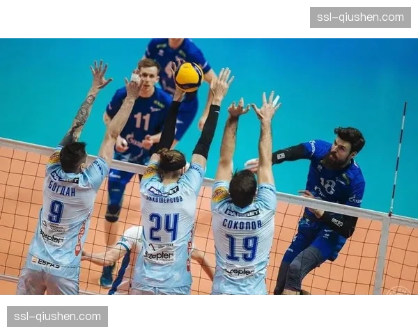 俄超男排总决赛G3：喀山泽尼特主场力克莫斯科迪纳摩，总比分2-1领先